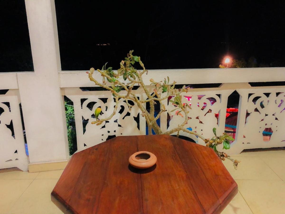 Blue Sea View Bed & Breakfast Unawatuna Ngoại thất bức ảnh