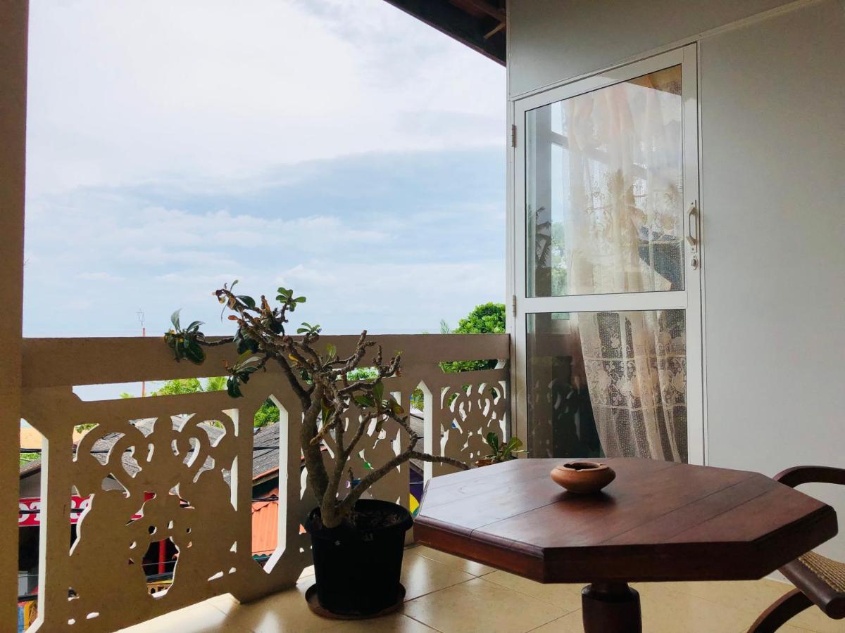 Blue Sea View Bed & Breakfast Unawatuna Ngoại thất bức ảnh
